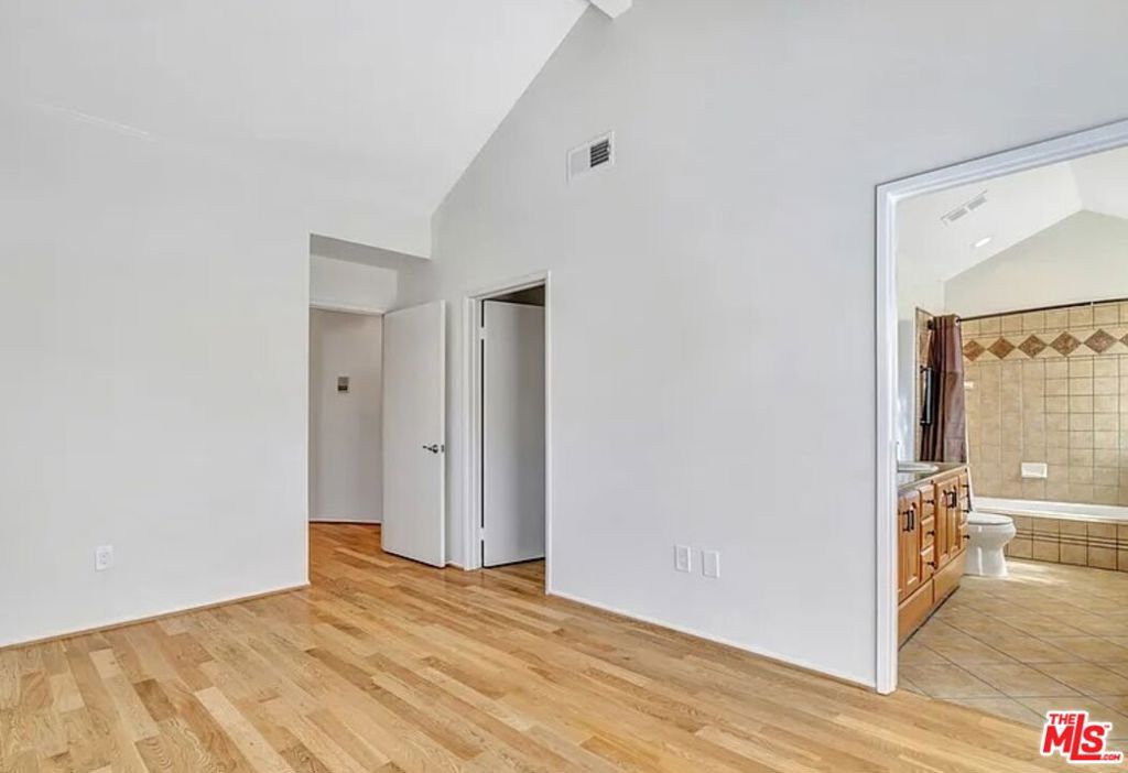 MLS #26863029 image #33