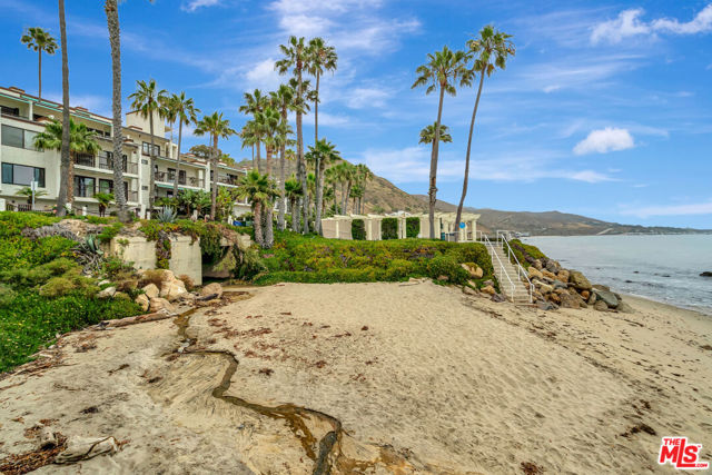 26636 Latigo Shore Drive, Malibu CA: https://media.crmls.org/mediaz/a532ab45-78bd-4db5-8d21-d0bc7598bfad.jpg