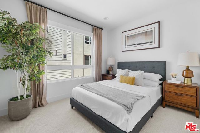 Image 18 of 41 For 12698 Sandhill Lane 1