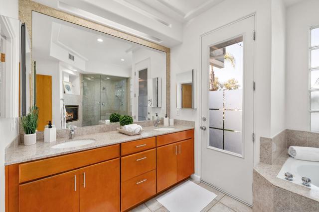 16334 Woodson View Rd, Poway CA: https://media.crmls.org/mediaz/a533333c-42ec-4391-9636-1053c4066cd6.jpg