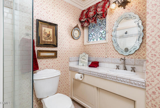 3350 Lombardy Road, Pasadena CA: https://media.crmls.org/mediaz/a53357d4-3208-4001-8414-5b47c8211960.jpg