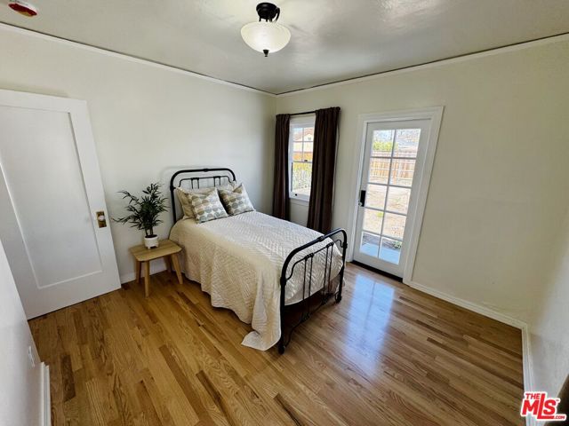 2128 Veteran Avenue, Los Angeles CA: https://media.crmls.org/mediaz/a53365bd-ab77-4399-b738-c561aa9083c9.jpg