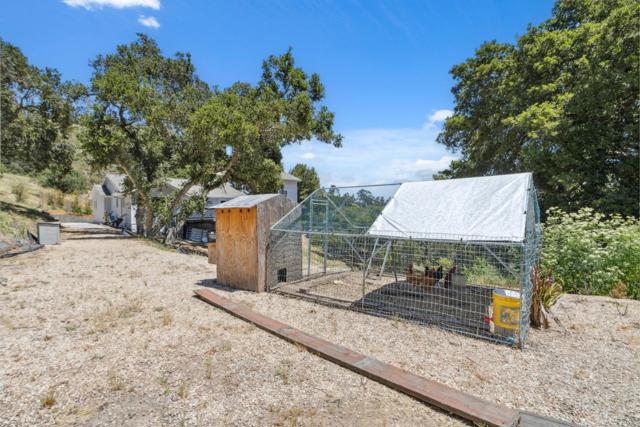 26045 Toro Road, Salinas CA: https://media.crmls.org/mediaz/a53414b2-19bb-48c8-8144-6809f570f154.jpg