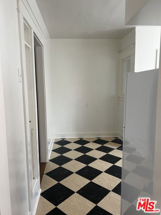 543 S Chicago Street, Los Angeles CA: https://media.crmls.org/mediaz/a5352f95-1988-4746-98b9-86765ba9e68c.jpg