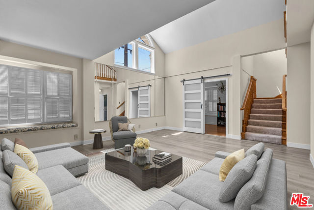5317 Angeles Vista Boulevard, View Park CA: https://media.crmls.org/mediaz/a535a488-e11b-4fe8-82f8-974a516149a5.jpg