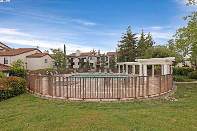 21109 Gary Dr, Hayward CA: https://media.crmls.org/mediaz/a535d349-9386-4689-b540-ca7a9ff75913.jpg