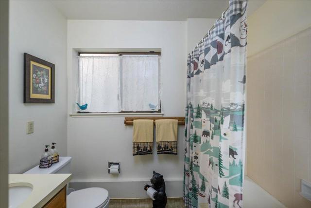 18861 Lookout Drive, Twain Harte CA: https://media.crmls.org/mediaz/a536330e-60d9-4970-b2ef-fffad3ed15fd.jpg