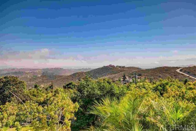 2081 Elevado Road, Vista CA: https://media.crmls.org/mediaz/a5371ceb-2250-445f-bc5e-f6f52ce9a498.jpg