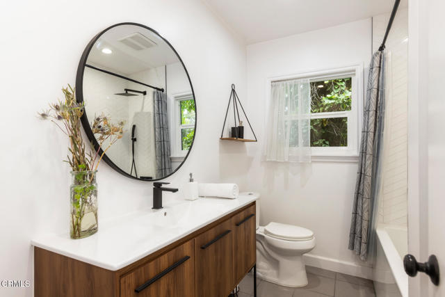 11442 Brainard Avenue, Sylmar CA: https://media.crmls.org/mediaz/a53788e9-cee6-4b84-9f02-4863898f5ba5.jpg