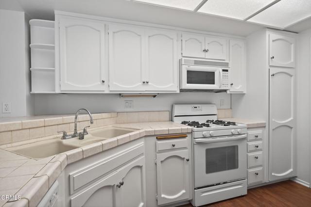 Detail Gallery Image 22 of 55 For 925 Vallecito Dr, Ventura,  CA 93001 - 2 Beds | 2/1 Baths