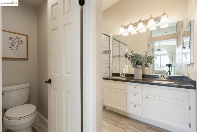 1105 Radiant Lane, San Ramon CA: https://media.crmls.org/mediaz/a53872e2-ce80-46e2-994f-f4bafeb6c48e.jpg