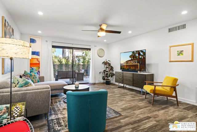 2180 S Palm Canyon Drive, Palm Springs CA: https://media.crmls.org/mediaz/a538af42-e9d0-4a9d-8012-0684d194c5fa.jpg