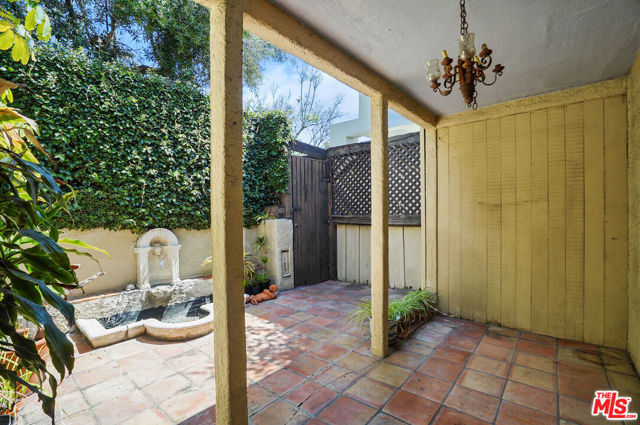 8830 Rangely Avenue, West Hollywood, California 90048, 4 Bedrooms Bedrooms, ,2 BathroomsBathrooms,Single Family Residence,For Sale,Rangely,24405497