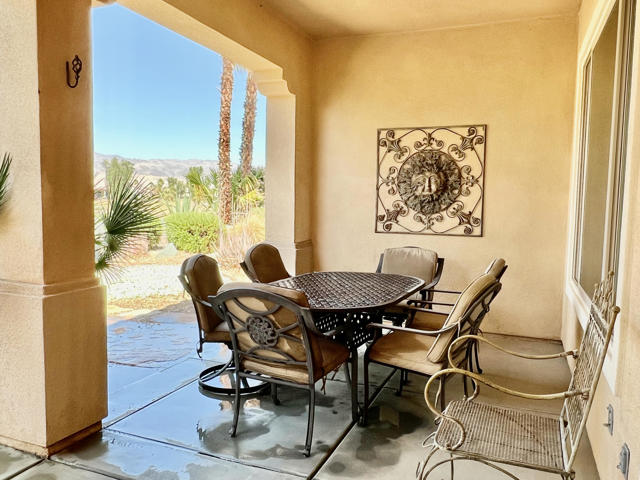 81562 Camino Los Milagros, Indio CA: https://media.crmls.org/mediaz/a5397be0-8df4-48d2-af74-523a3de260db.jpg