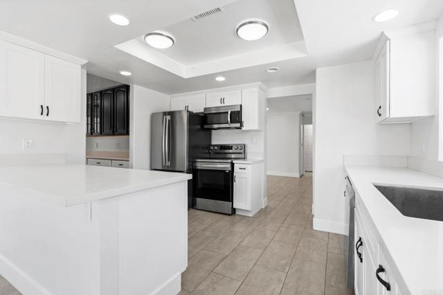 Detail Gallery Image 15 of 64 For 1838 Acacia Ln, Fallbrook,  CA 92028 - 6 Beds | 3 Baths
