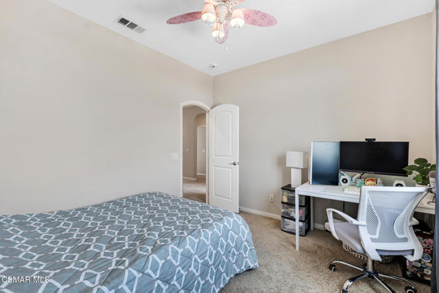 1877 Seasons Street, Simi Valley CA: https://media.crmls.org/mediaz/a53ad73d-e142-451b-89b3-273643634acb.jpg