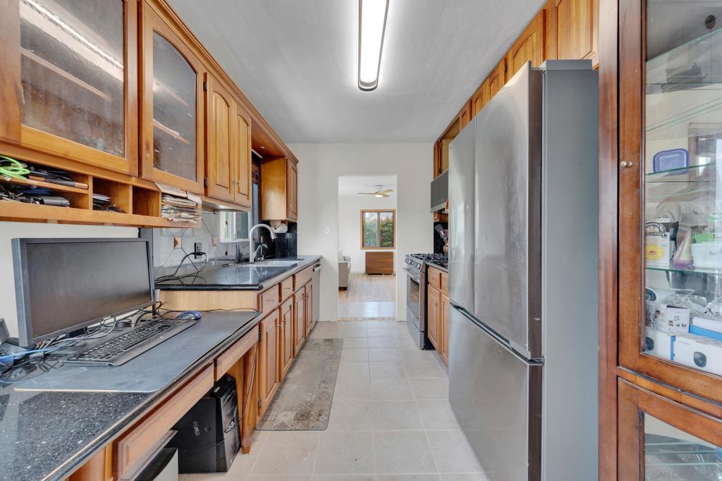 2259 Haniman Dr - photo 10