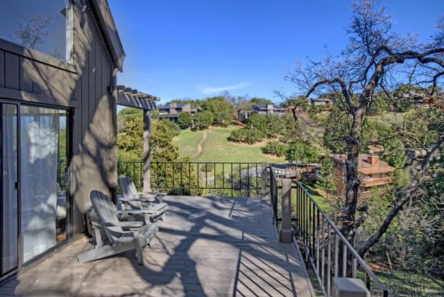 5 Sandstone Street, Portola Valley CA: https://media.crmls.org/mediaz/a53b40b8-adcf-45cb-9aeb-232428139487.jpg