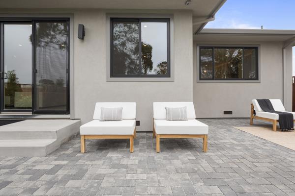 575 Seymour Street, Half Moon Bay CA: https://media.crmls.org/mediaz/a53b6e6d-a4e2-4451-b6f6-d93ae0ca442f.jpg