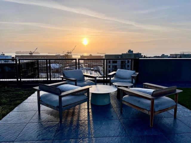 815 Tennessee Street, San Francisco CA: https://media.crmls.org/mediaz/a53bc9ba-6e0d-4e5a-a2cb-d4aa8875dc62.jpg