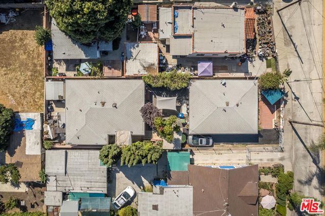 2660 Newell Street, Los Angeles, California 90039, ,Multi-Family,For Sale,Newell,25602195