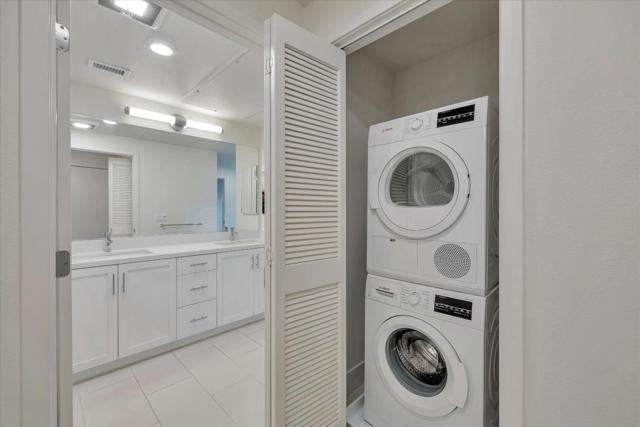 657 Walnut Street, San Carlos CA: https://media.crmls.org/mediaz/a53d71a3-46f4-44b4-be3b-39fe1e7c5bc4.jpg