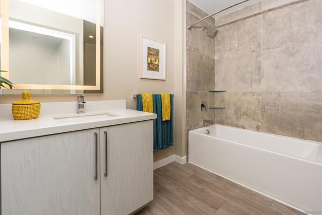 Image 8 of 26 For 355 Cleveland Street  304