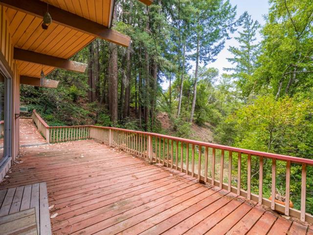 325 Woodland Drive, Scotts Valley CA: https://media.crmls.org/mediaz/a53f8297-c055-4639-8c49-2ba01d3d5676.jpg