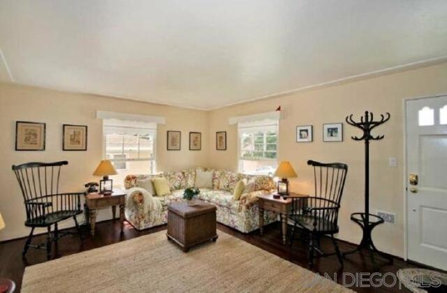 307 Rosemont, La Jolla CA: https://media.crmls.org/mediaz/a53fdb8a-82c1-4432-9fa5-448430f30e27.jpg