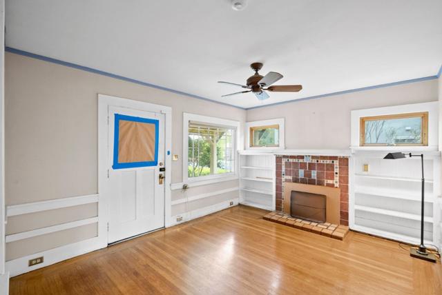 30 Clinton Street, Redwood City CA: https://media.crmls.org/mediaz/a540950d-0405-4033-874b-3345513f5fe8.jpg