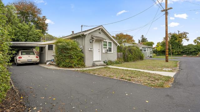 2262 Louis Road, Palo Alto CA: https://media.crmls.org/mediaz/a540c8f8-b044-41d3-a75f-c92c46f618f2.jpg