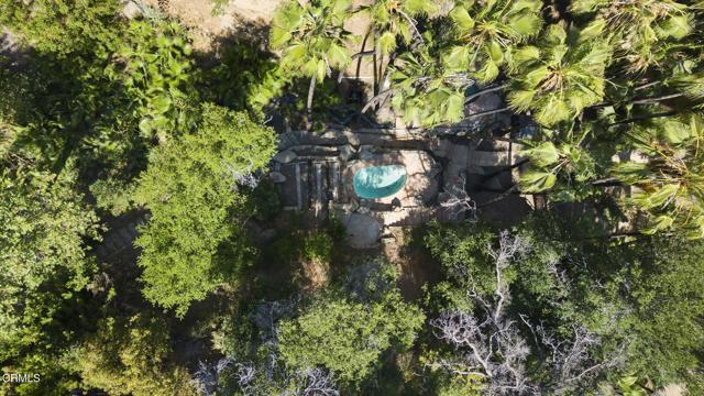 16825 Maricopa Highway, Ojai CA: https://media.crmls.org/mediaz/a540db7b-4171-40d3-b7bc-5763e68eb850.jpg