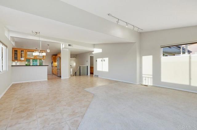 Detail Gallery Image 14 of 70 For 3539 Mount Laurence Dr, San Diego,  CA 92117 - 4 Beds | 3 Baths