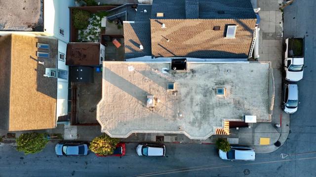 42 Farragut, San Francisco CA: https://media.crmls.org/mediaz/a5435833-942e-4028-a50f-7be39e22b92d.jpg