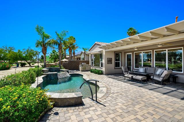 61414 Topaz Drive, La Quinta CA: https://media.crmls.org/mediaz/a543bd99-257c-46c5-bcc2-3c5d5c24dcce.jpg