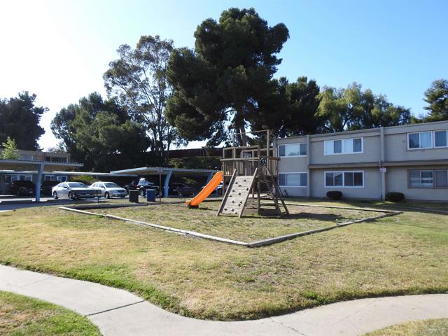 3516 Del Sol Blvd, San Diego CA: https://media.crmls.org/mediaz/a543cf98-94de-4f56-8968-dce0fd423fec.jpg