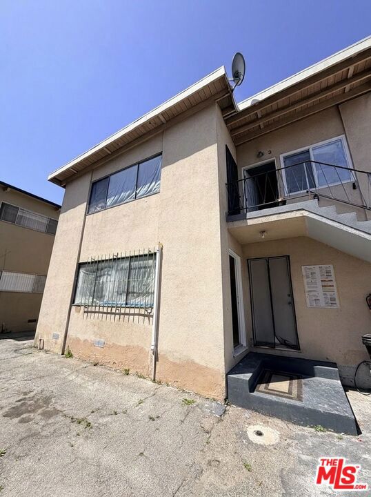 1833 S St Andrews Place #3