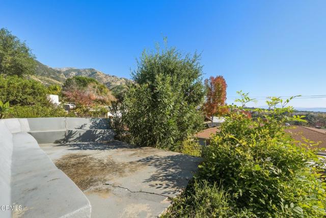 4487 Rising Hill Road, Altadena CA: https://media.crmls.org/mediaz/a5442187-47b8-4bd9-bb3e-76d7d3bcba41.jpg