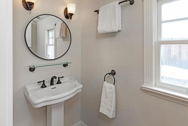 1532 Meadow Lane, Mountain View CA: https://media.crmls.org/mediaz/a5443183-a816-4017-bd09-581402fd9b79.jpg