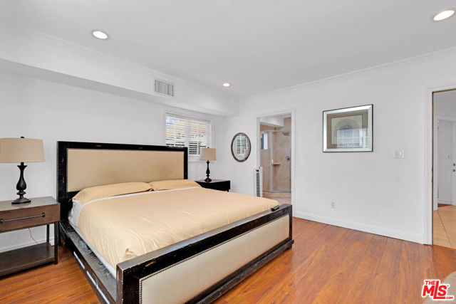 1131 S Swall Drive, Los Angeles CA: https://media.crmls.org/mediaz/a544eed8-1cf8-473c-9ed8-52a6ed2d7373.jpg