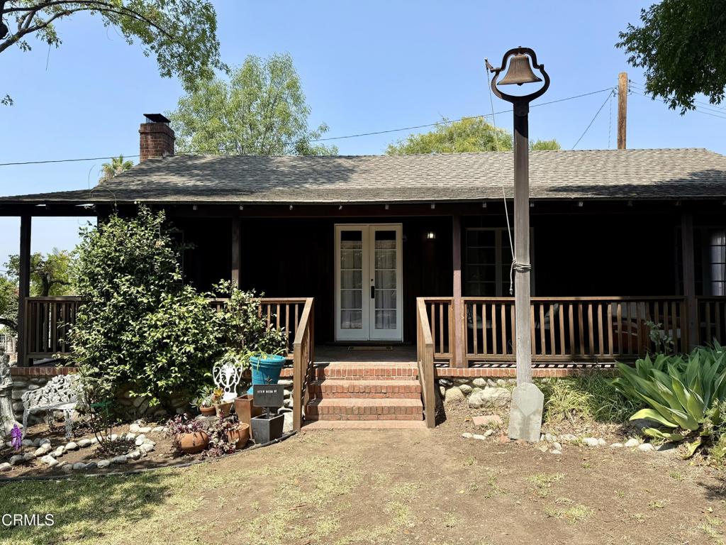 1070 W Milton Drive