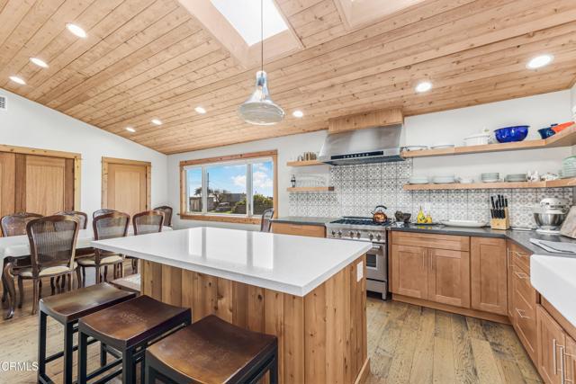 Detail Gallery Image 17 of 47 For 7035 Oxnard Ave, Ventura,  CA 93001 - 2 Beds | 2 Baths