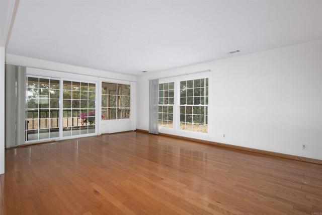 3621 Vista Campana S, Oceanside CA: https://media.crmls.org/mediaz/a54626c4-f0ba-413b-aa3c-adb89ecc60c5.jpg