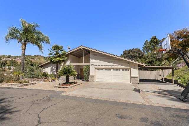 1929 Forester Creek rd, El Cajon CA: https://media.crmls.org/mediaz/a54735a9-ef78-456d-87db-f612bdd178f0.jpg