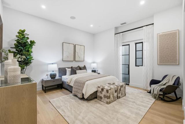 265 Coleridge Avenue, Palo Alto CA: https://media.crmls.org/mediaz/a5486471-2cb5-4fc4-a1b4-f8695a672373.jpg