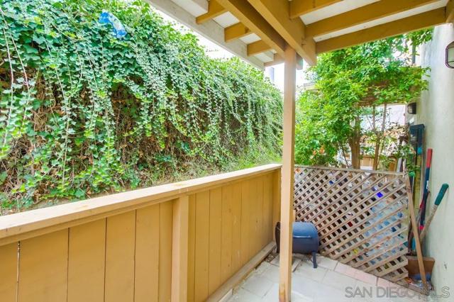 4110 Mount Alifan Pl, San Diego CA: https://media.crmls.org/mediaz/a549735b-619b-4b6a-82b4-b3e249412bf1.jpg