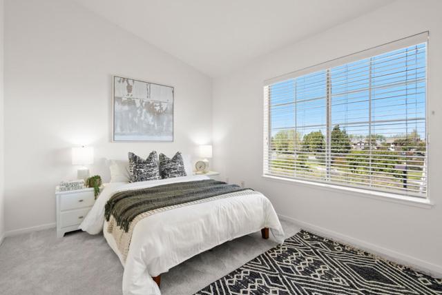 394 Genoa Drive,  CA: https://media.crmls.org/mediaz/a54a34ab-66f8-46c6-b55b-fac228fa1b93.jpg