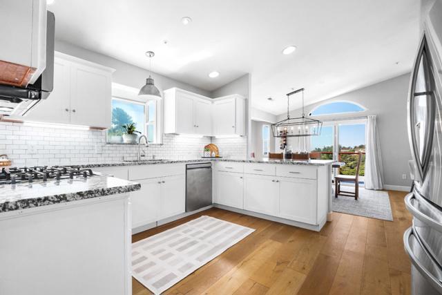 18530 Berta Ridge Place, Salinas CA: https://media.crmls.org/mediaz/a54ac496-3d0d-4fe9-8024-ef803ce7d26c.jpg