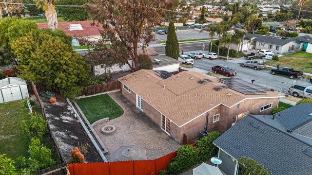 4086 Lonnie St, Oceanside CA: https://media.crmls.org/mediaz/a54b24d4-912e-44f3-b52f-86231fe3d817.jpg