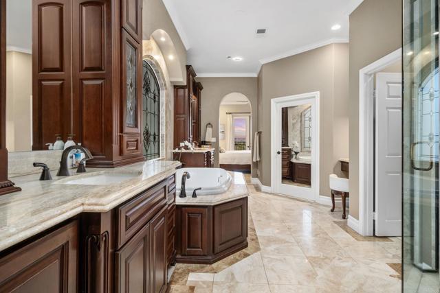 Detail Gallery Image 36 of 73 For 2270 Summit Dr, Escondido,  CA 92025 - 5 Beds | 3/1 Baths